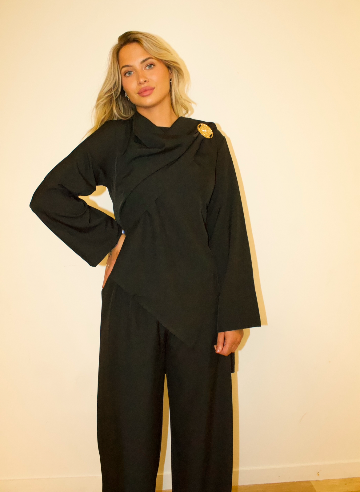Ensemble Noir Élégance – Collection Signature