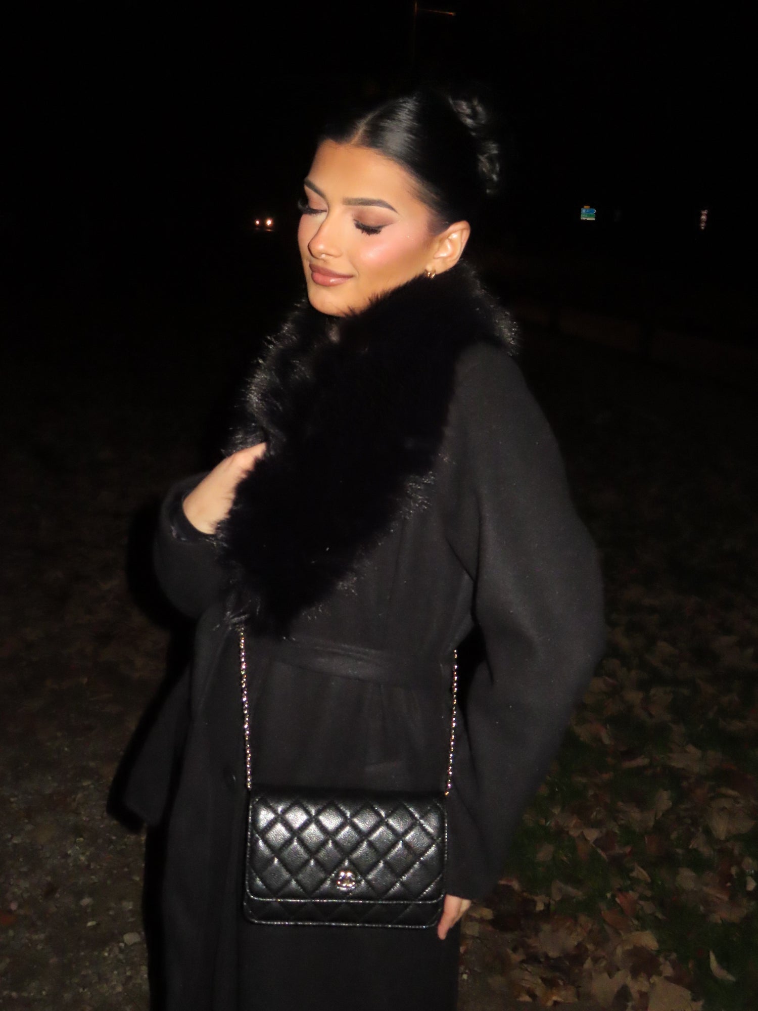 Manteau col fourrure noir